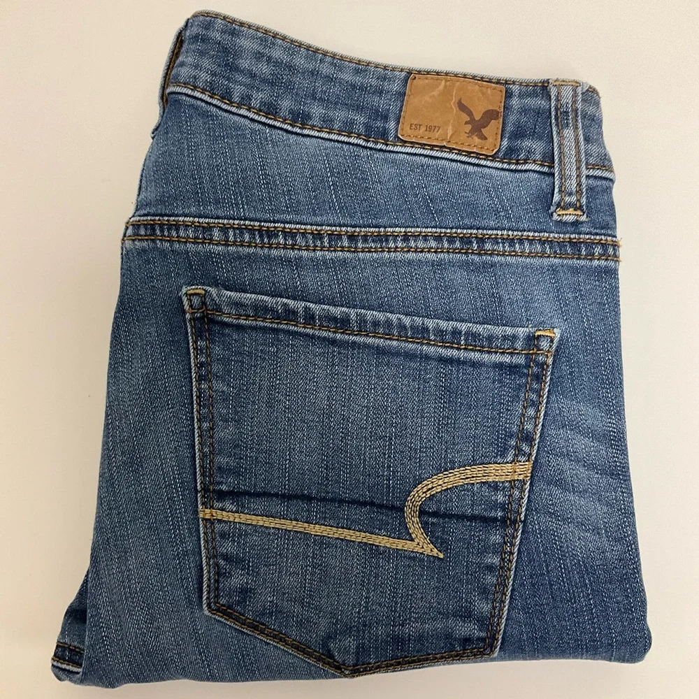 American Eagle Hi-Rise Crop Super Stretch Jegging - Picture 2 of 6